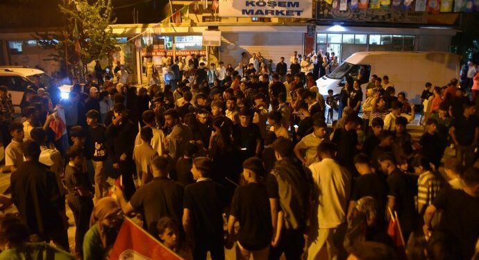 Wan’da Gençlik Şöleni