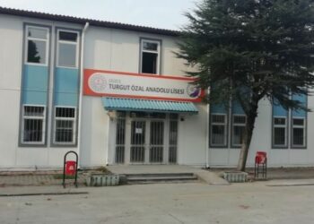 Düzce’de Lise Öğrencilerine Cinsiyetçi Kurallar