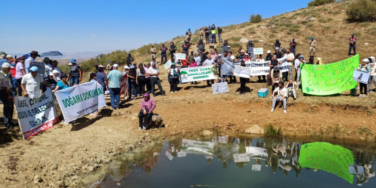 Köylülerden Maden Protestosu