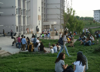 ‘YKS Sonuçları Eğitimdeki Derin Krizi Gösteriyor’