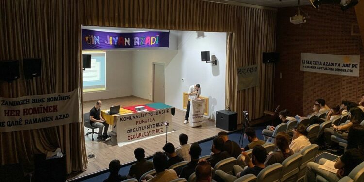 İstanbul Özgür Öğrenci Meclisi’nden çalıştay