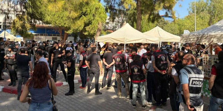 Ege Üniversitesi’nde Öğrencilere Polis Saldırısı