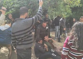 İstanbul Üniversitesi’nde Stant Açan Öğrencilere Müdahale