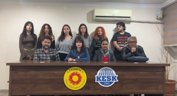 Öğrencilerden Hukuksuz Aramalara Tepki