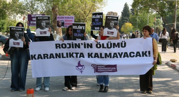 Ege Üniversitesi’nde Rojin Kabaiş Eylemi: Susmayacağız