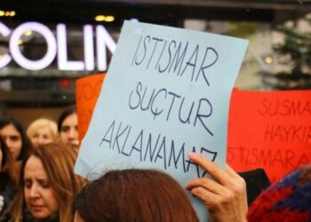 Öğrencileri Taciz Eden Öğretmene Beraat