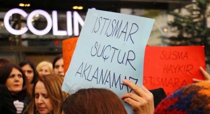 Öğrencileri Taciz Eden Öğretmene Beraat