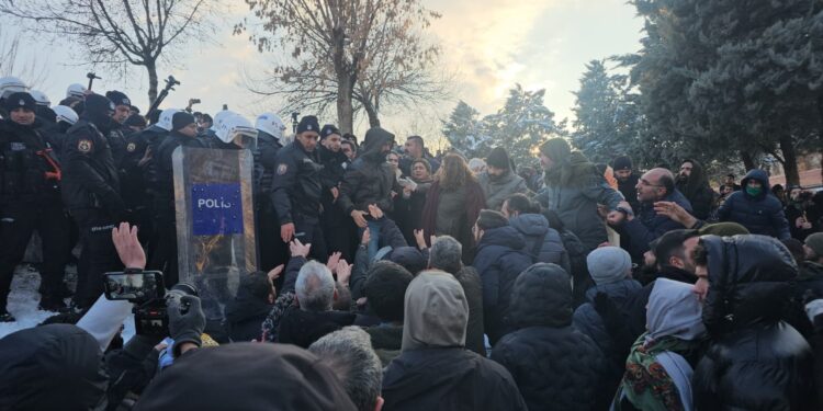 Amed Halkı Rojava İçin Ayakta