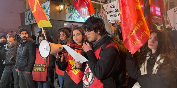 Gençlik Örgütlerinden Rojava’ya Destek Eylemi