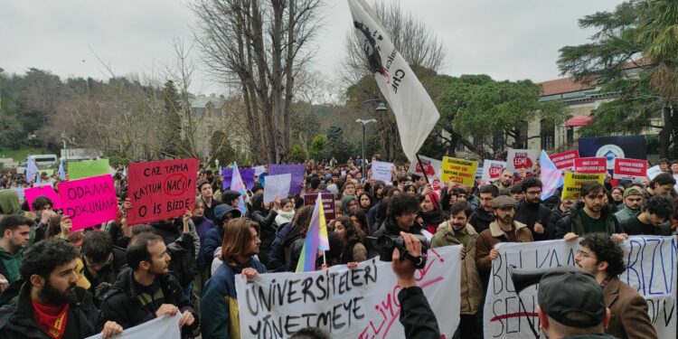 Boğaziçi’nde Öğrenci Protestosuna Müdahale