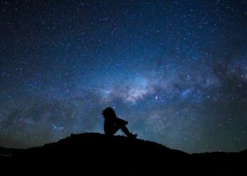 Evren Güçlüyü Kayırmıyor