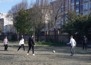 ‘Beton Yığını Değil, Spor Sahamızı İstiyoruz’