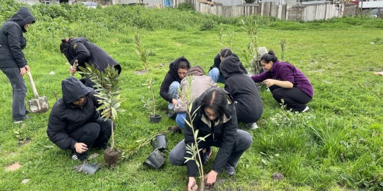 İstanbul’da Genç Kadınlar 4 Nisan’ı Kutladı