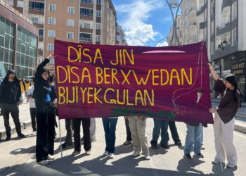 Wan’da 1 Mayıs Yürüyüşü