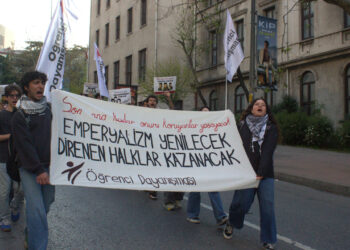 İstanbul’da Üç Fidan Anısına Yürüyüş