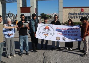 İzmir’de Öğrencilerden Irkçı Saldırılara Tepki