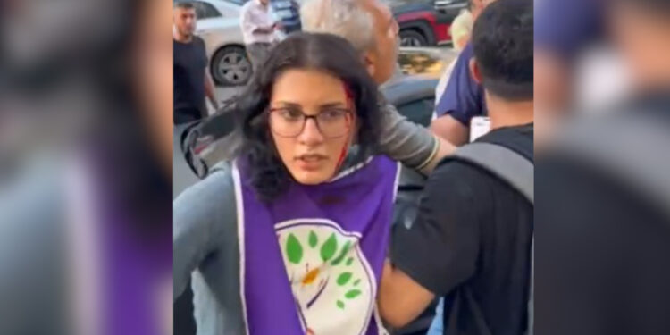 Bildiri Dağıtan Gençlere Polis Saldırısı: 2 Yaralı