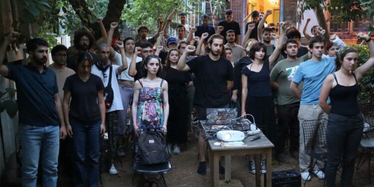 Pirsûs Katliamı’nda Yaşamını Yitirenler Anısına Belgesel Gösterimi