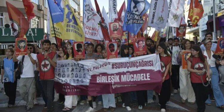 İstanbul’da ’33 Düş Yolcusu’ İçin Anma Ve Yürüyüş