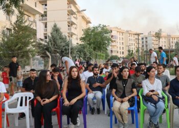 Nisêbîn’de Gençlik Paneli: Asla Kendinizi Yalnız ve Zayıf Hissetmeyin