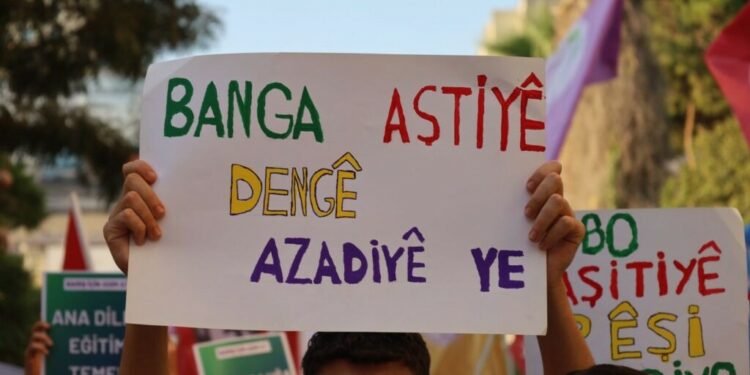 Dünya Barış Günü’nde Alanlarda Olan Gençler: Bu Coğrafya Yeterince Ölüm Gördü