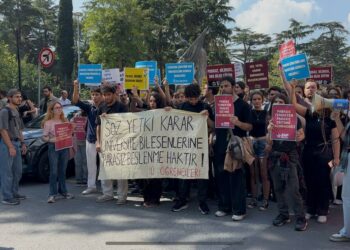 İstanbul Üniversitesi’nde Yemek Zammına Karşı Yürüyüş