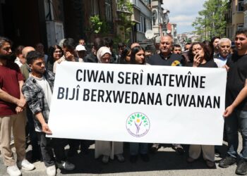 “Barış İçin Adım At” Yürüyüşüne Katılan 4 Genç Serbest Bırakıldı