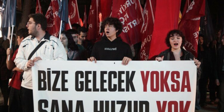 Gençlik Örgütlerinden Tutuklamalara Tepki