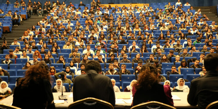 Öğrencilerden ‘Komünleşen Kampüslerle Örgütlenme Zamanı’ Konferansı